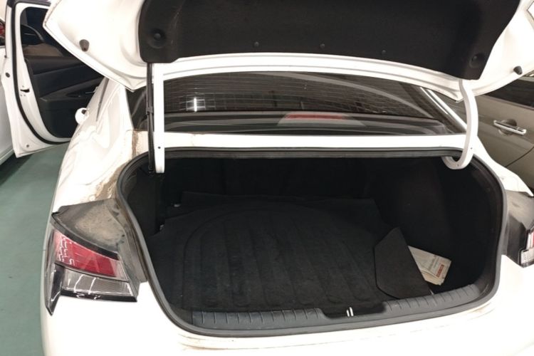 Used Hyundai Elantra 2022 1.5L CVT GLX Elite Edition Trunk