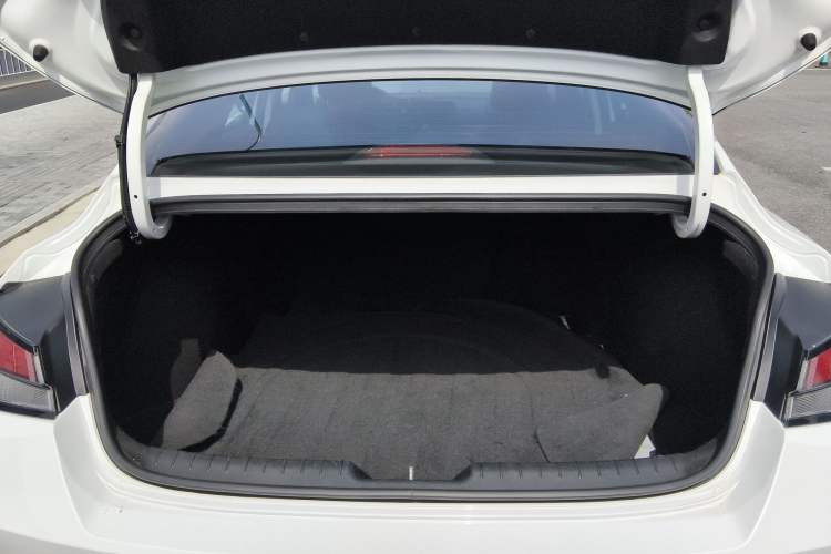 Used Hyundai Elantra 2022 1.5L CVT GLX Elite Edition Trunk