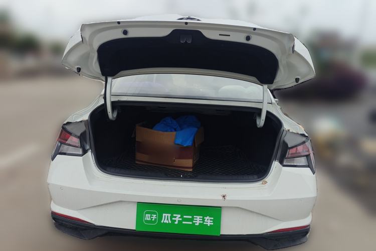 Used Hyundai Elantra 2022 1.5L CVT LUX Prestige Edition Trunk
