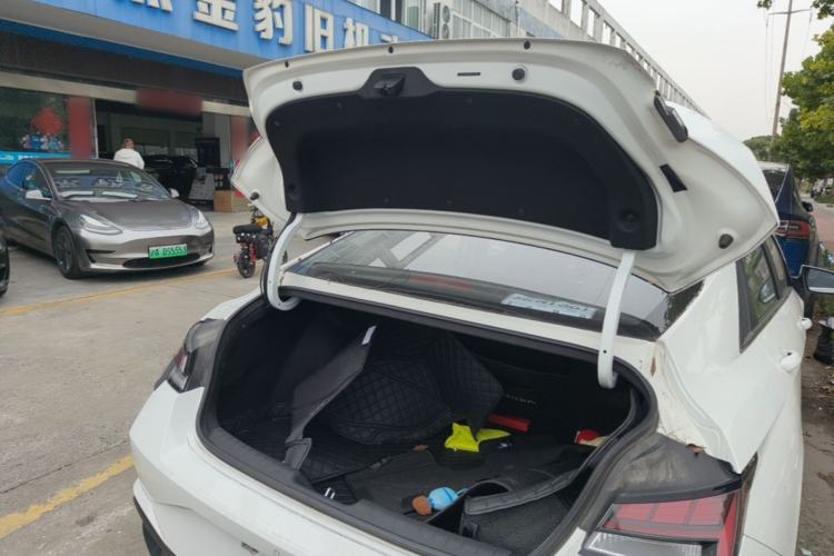 Used Hyundai Elantra 2022 1.5L CVT LUX Prestige Edition Trunk