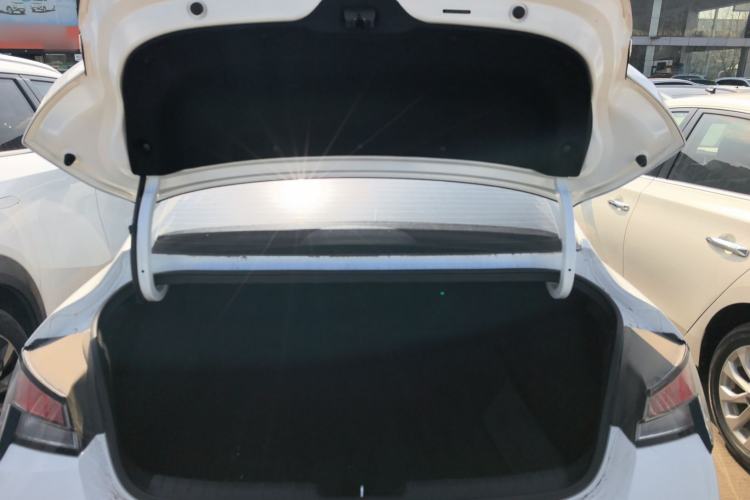 Used Hyundai Elantra 2022 1.5L CVT GLX Elite Edition Trunk