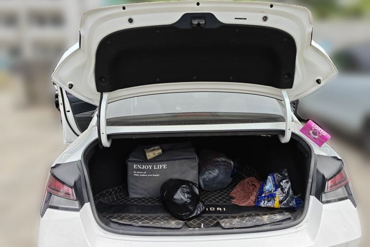 Used Hyundai Elantra 2022 1.5L CVT LUX Prestige Edition Trunk