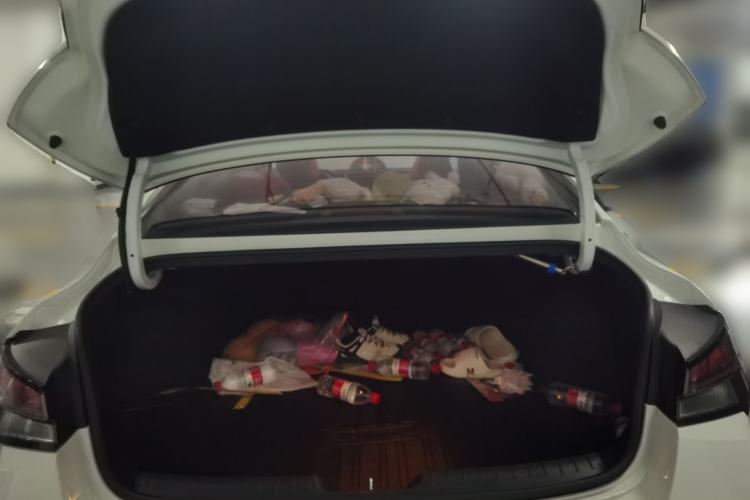 Used Hyundai Elantra 2022 1.5L CVT LUX Prestige Edition Trunk