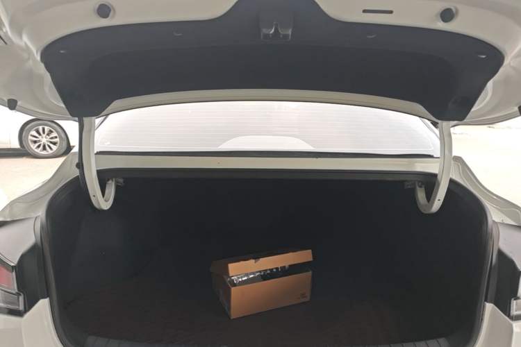 Used Hyundai Elantra 2022 1.5L CVT GLS Leading Edition Trunk