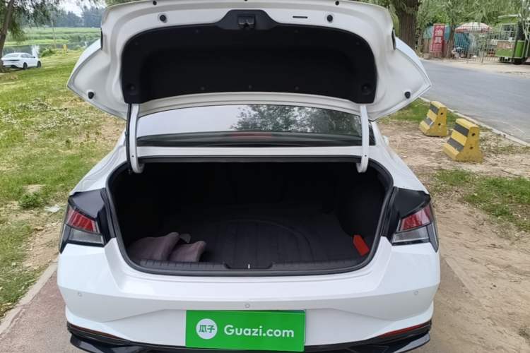 Used Hyundai Elantra 2022 1.5L CVT GLX Elite Edition Trunk