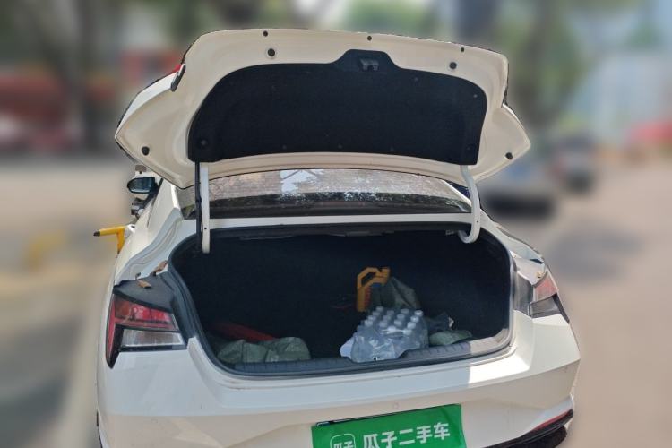 Used Hyundai Elantra 2022 1.5L CVT LUX Prestige Edition Trunk