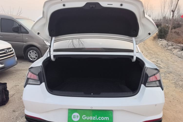 Used Hyundai Elantra 2022 1.5L CVT GLX Elite Edition Trunk