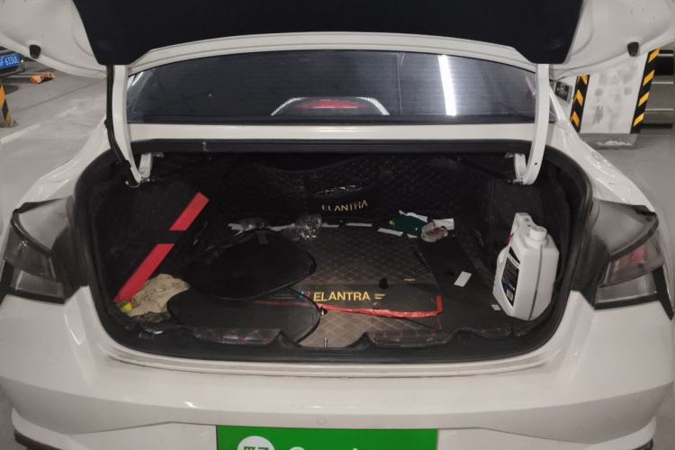 Used Hyundai Elantra 2022 1.5L CVT 20th Anniversary Edition Trunk