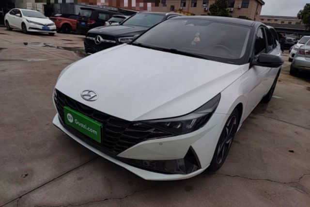 Used Hyundai Elantra 2022 1.5L CVT LUX Prestige Edition