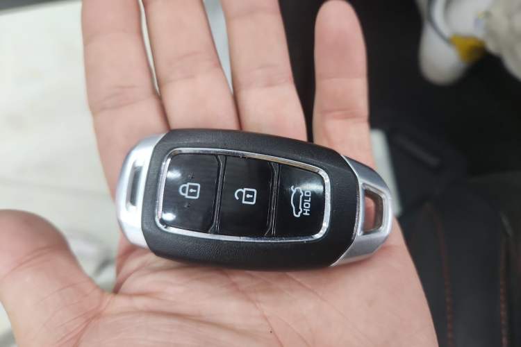 Used Hyundai Elantra 2022 240TGDi DCT LUX Prestige Edition Vehicle Key