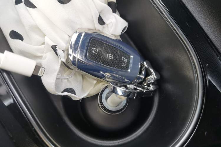 Used Hyundai Elantra 2022 240TGDi DCT LUX Prestige Edition Vehicle Key