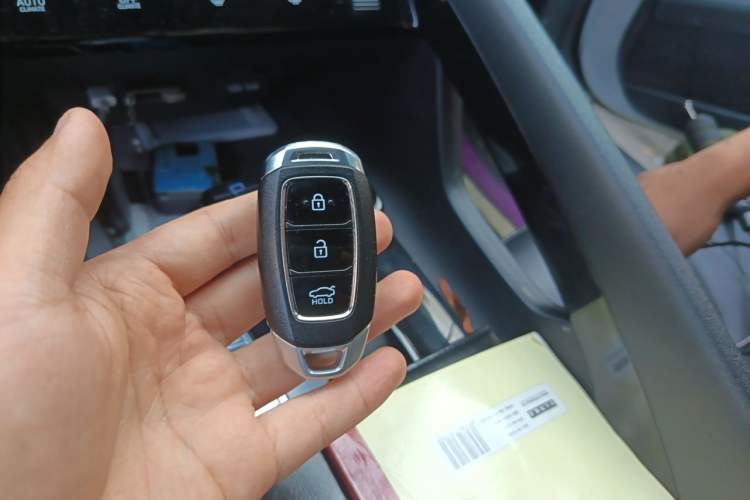 Used Hyundai Elantra 2022 1.5L CVT TOP Flagship Edition Vehicle Key