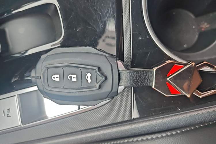 Used Hyundai Elantra 2022 1.5L CVT GLX Elite Edition Vehicle Key