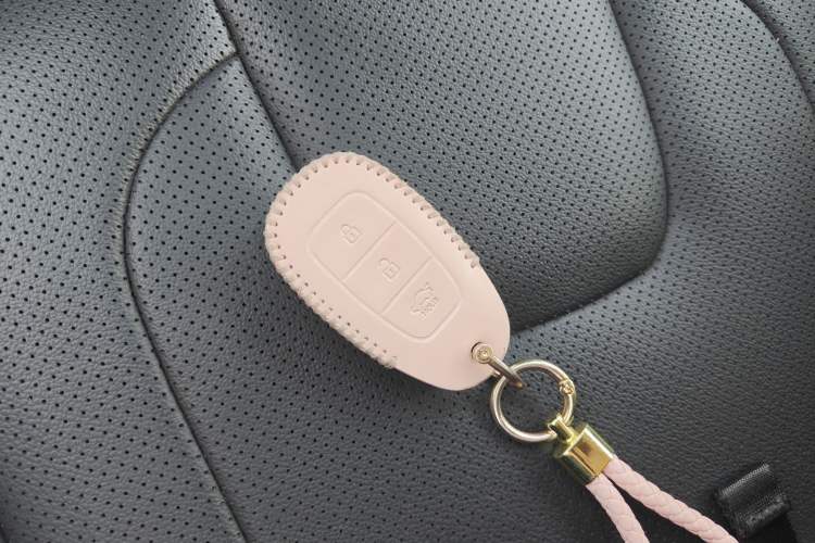 Used Hyundai Elantra 2022 1.5L CVT LUX Prestige Edition Vehicle Key