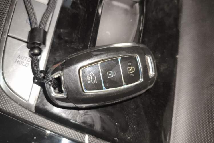 Used Hyundai Elantra 2022 1.5L CVT 20th Anniversary Edition Vehicle Key