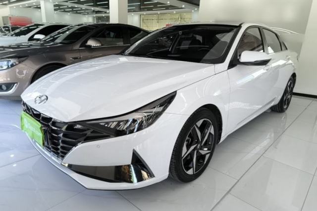 Used Hyundai Elantra 2022 1.5L CVT LUX Prestige Edition