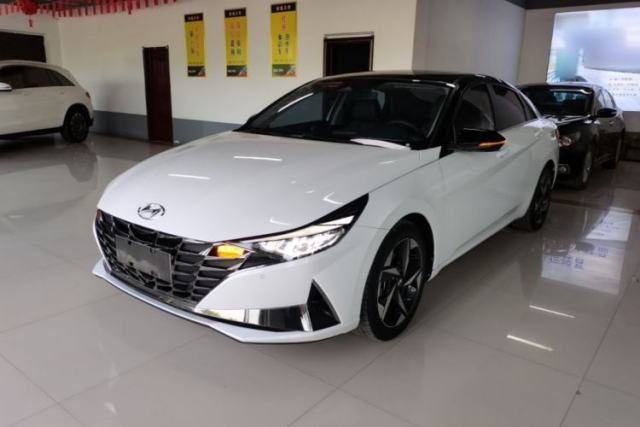 Used Hyundai Elantra 2022 1.5L CVT LUX Prestige Edition