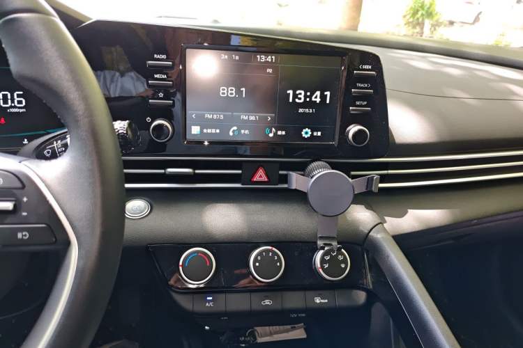 Used Hyundai Elantra 2023 1.5L CVT GLX Elite Edition Audio And AC Panel