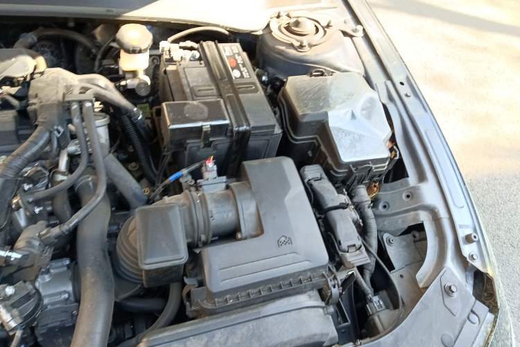 Used Hyundai Elantra 2023 1.5L CVT GLX Elite Edition Engine Bay Left