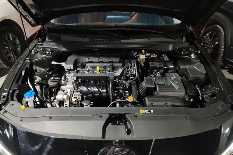 Used Hyundai Elantra 2023 1.5L CVT GLX Elite Edition Engine Bay