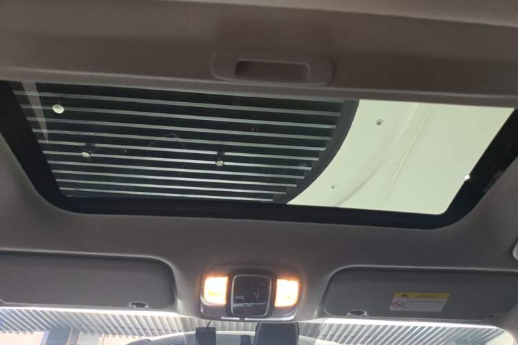 Used Hyundai Elantra 2023 1.5L CVT GLX Elite Edition Headliner