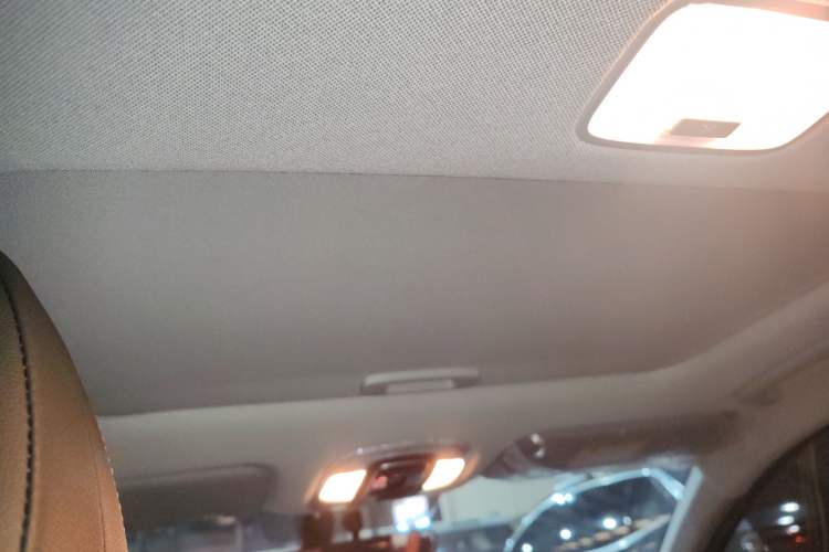 Used Hyundai Elantra 2023 1.5L CVT GLX Elite Edition Headliner