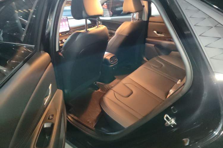 Used Hyundai Elantra 2023 1.5L CVT GLX Elite Edition Left Rear Seat