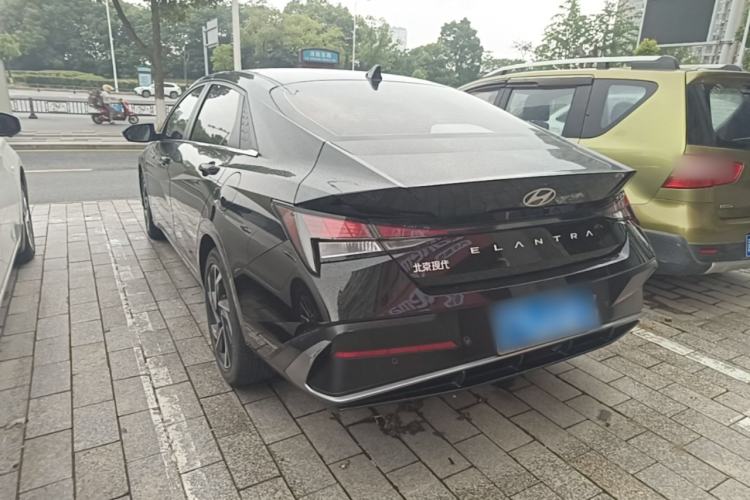 Used Hyundai Elantra 2023 1.5L CVT GLX Elite Edition Rear Left 45 Deg