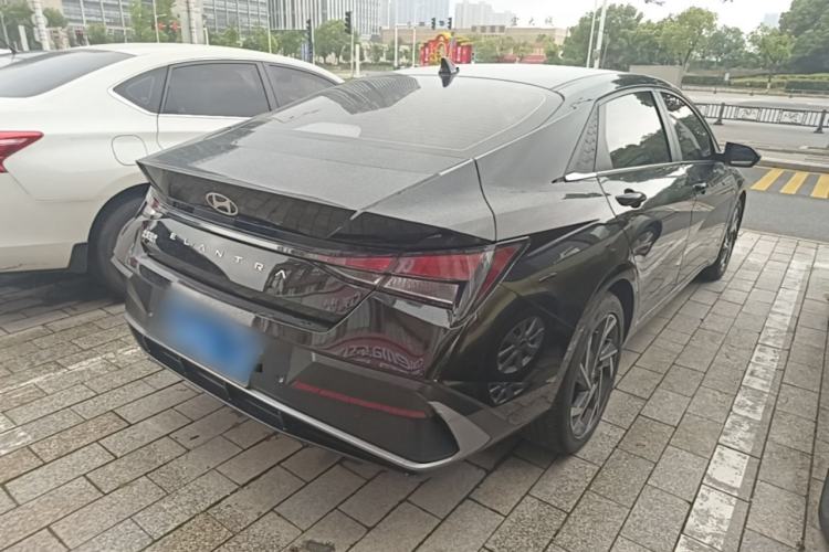 Used Hyundai Elantra 2023 1.5L CVT GLX Elite Edition Rear Right 45 Deg