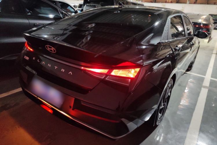 Used Hyundai Elantra 2023 1.5L CVT GLX Elite Edition Rear Right 45 Deg