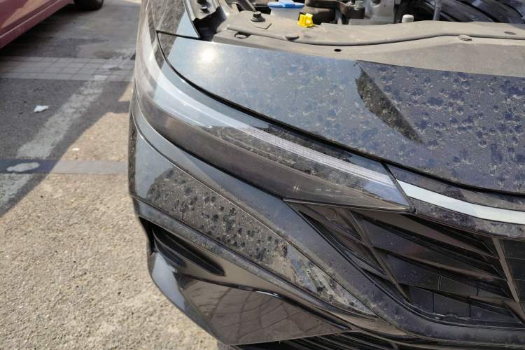Used Hyundai Elantra 2023 1.5L CVT LUX Prestige Edition Right Front Headlight