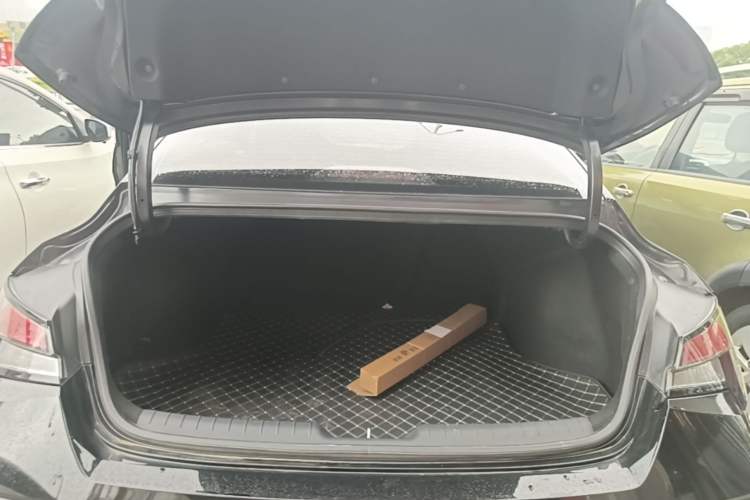 Used Hyundai Elantra 2023 1.5L CVT GLX Elite Edition Trunk