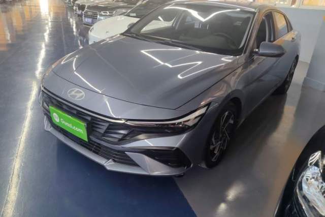 Used Hyundai Elantra 2023 1.5L CVT LUX Prestige Edition