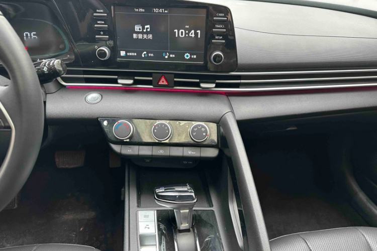 Used Hyundai Elantra 2023 1.5L CVT GLX Elite Edition Audio And AC Panel