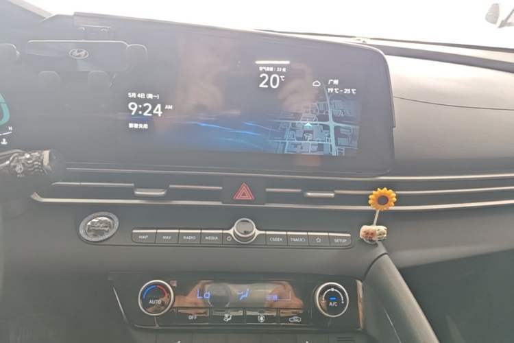 Used Hyundai Elantra 2023 1.5L CVT LUX Prestige Edition Audio And AC Panel