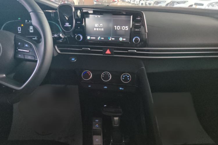 Used Hyundai Elantra 2023 1.5L CVT GLX Elite Edition Audio And AC Panel