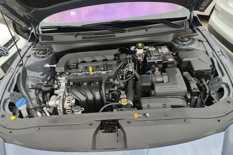 Used Hyundai Elantra 2023 1.5L CVT GLX Elite Edition Engine Bay