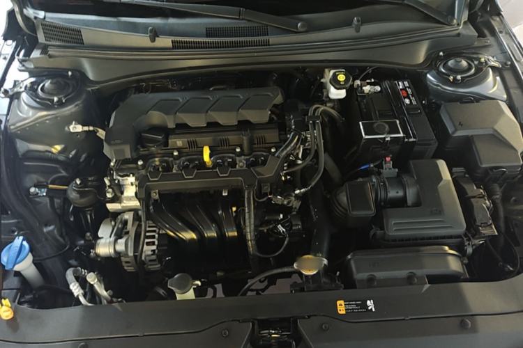 Used Hyundai Elantra 2023 1.5L CVT LUX Prestige Edition Engine Bay