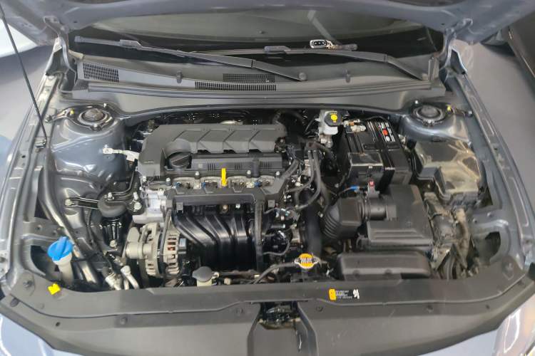 Used Hyundai Elantra 2023 1.5L CVT LUX Prestige Edition Engine Bay