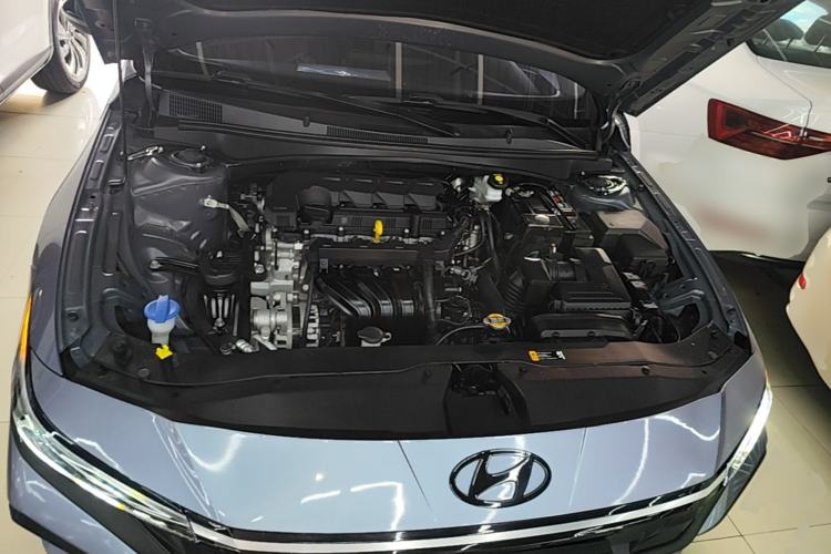 Used Hyundai Elantra 2023 1.5L CVT LUX Prestige Edition Engine Bay