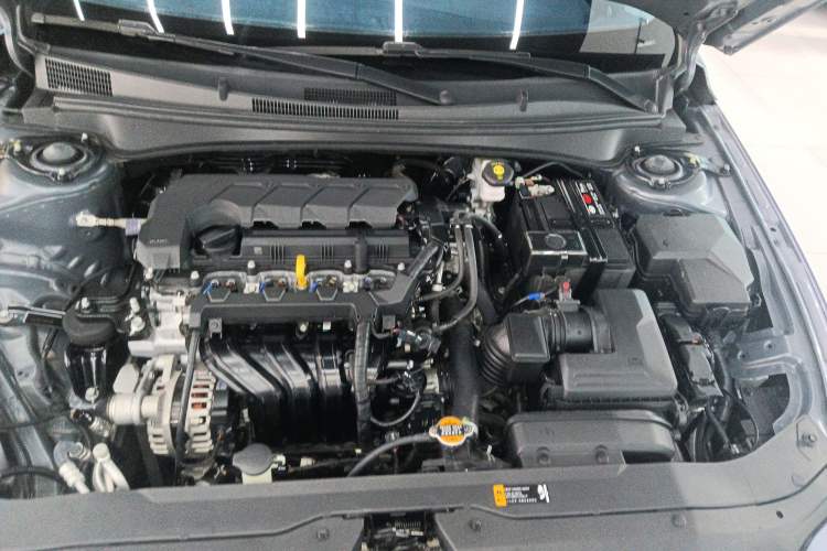 Used Hyundai Elantra 2023 1.5L CVT LUX Prestige Edition Engine Bay