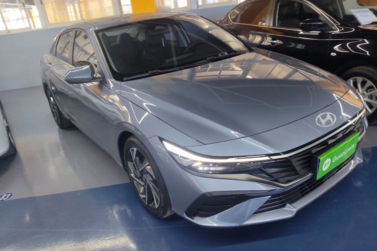 Used Hyundai Elantra 2023 1.5L CVT LUX Prestige Edition Exterior 1