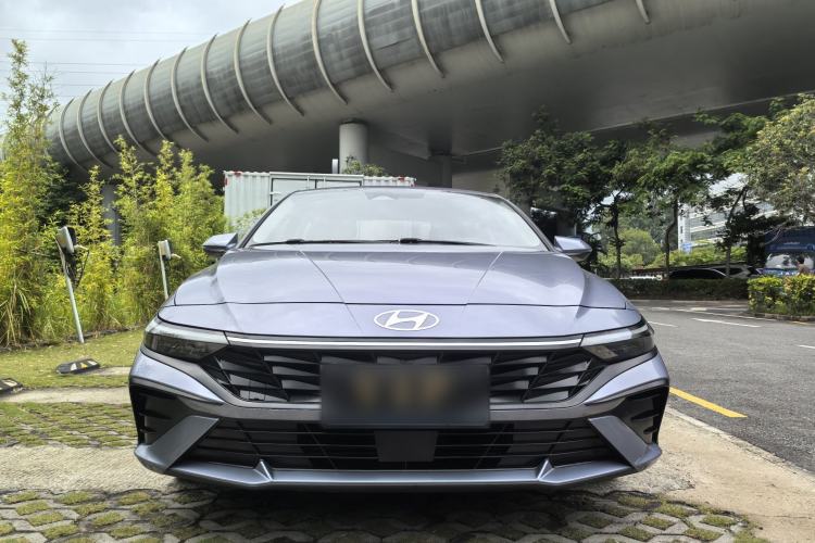 Used Hyundai Elantra 2023 1.5L CVT LUX Prestige Edition Exterior 1