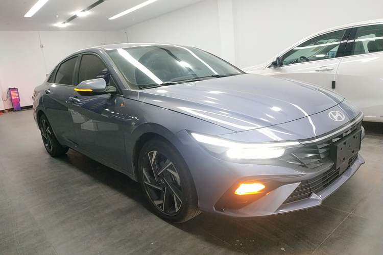 Used Hyundai Elantra 2023 1.5L CVT GLX Elite Edition Exterior 2