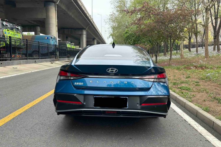 Used Hyundai Elantra 2023 1.5L CVT GLX Elite Edition Exterior 4
