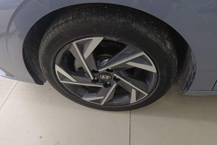 Used Hyundai Elantra 2023 1.5L CVT GLX Elite Edition Exterior 4
