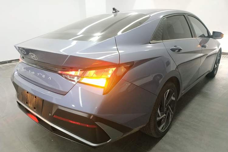 Used Hyundai Elantra 2023 1.5L CVT GLX Elite Edition Exterior 5