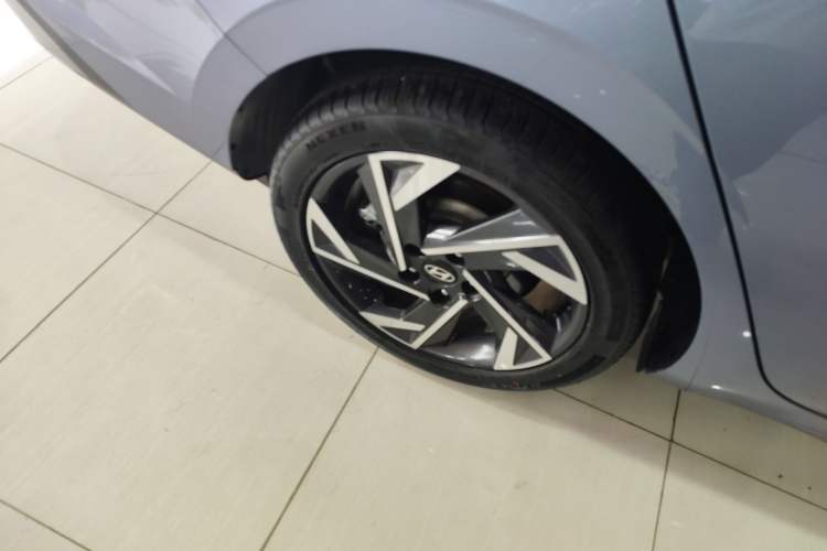 Used Hyundai Elantra 2023 1.5L CVT GLX Elite Edition Exterior 5
