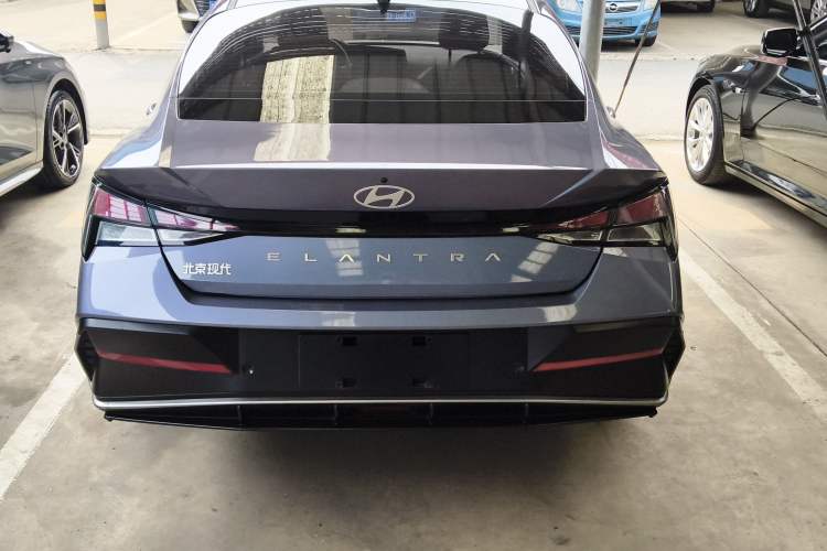 Used Hyundai Elantra 2023 1.5L CVT GLX Elite Edition Exterior 6