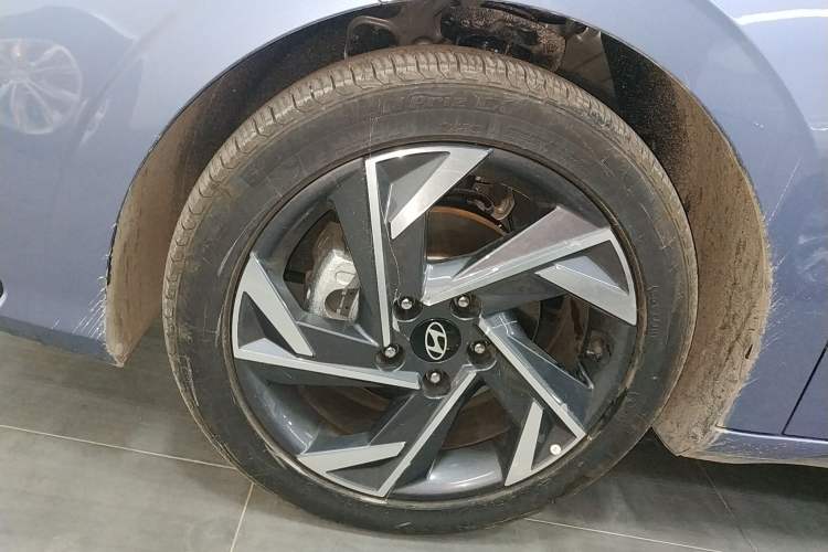 Used Hyundai Elantra 2023 1.5L CVT GLX Elite Edition Exterior 7